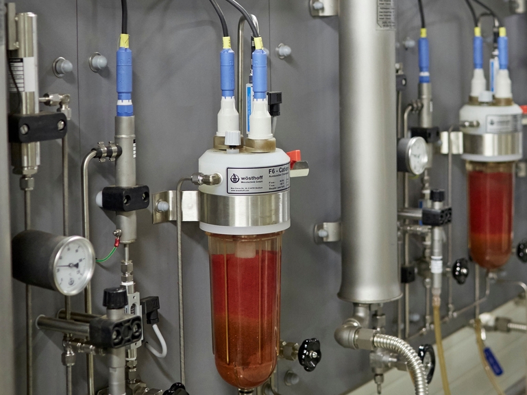 Cooling and boiling water Cooling and boiling water