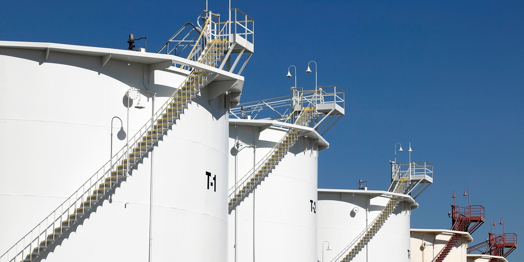 Increasing safety levels in storage tank in middle east Increasing safety levels in storage tank in middle east