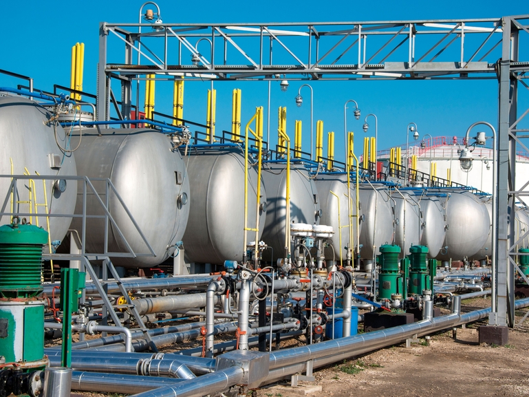 Light crude separation Light crude separation