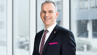 Endress+Hauser has completed the change at the top: Dr Peter Selders has taken over as CEO.